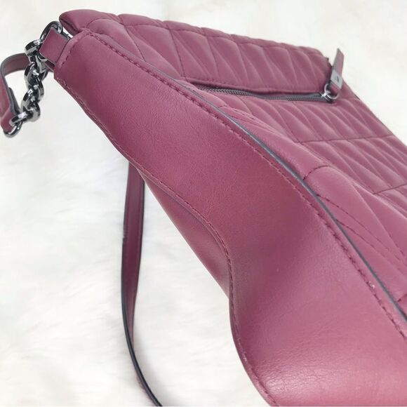Simply Vera Vera Wang REMSEN Burgundy Quilted Crossbody Bag - Picture 10 of 15